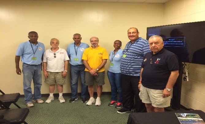 Représentants d'Inser'Sport et dirigeants de FIMBA